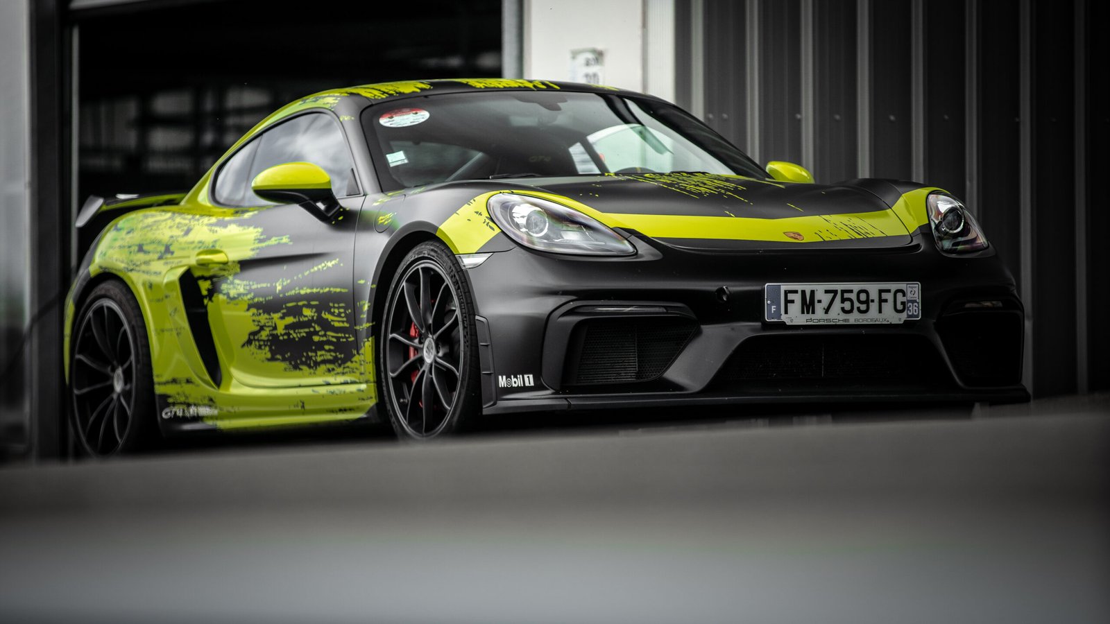 car wrapping services servicios de envolvimiento de autos